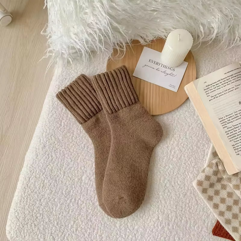 1/5 Pairs Winter Thickened Wool Socks Women’S Breathable Comfortable Plush Low Tube Snow Socks Korean Simple Warm Cashmere Socks